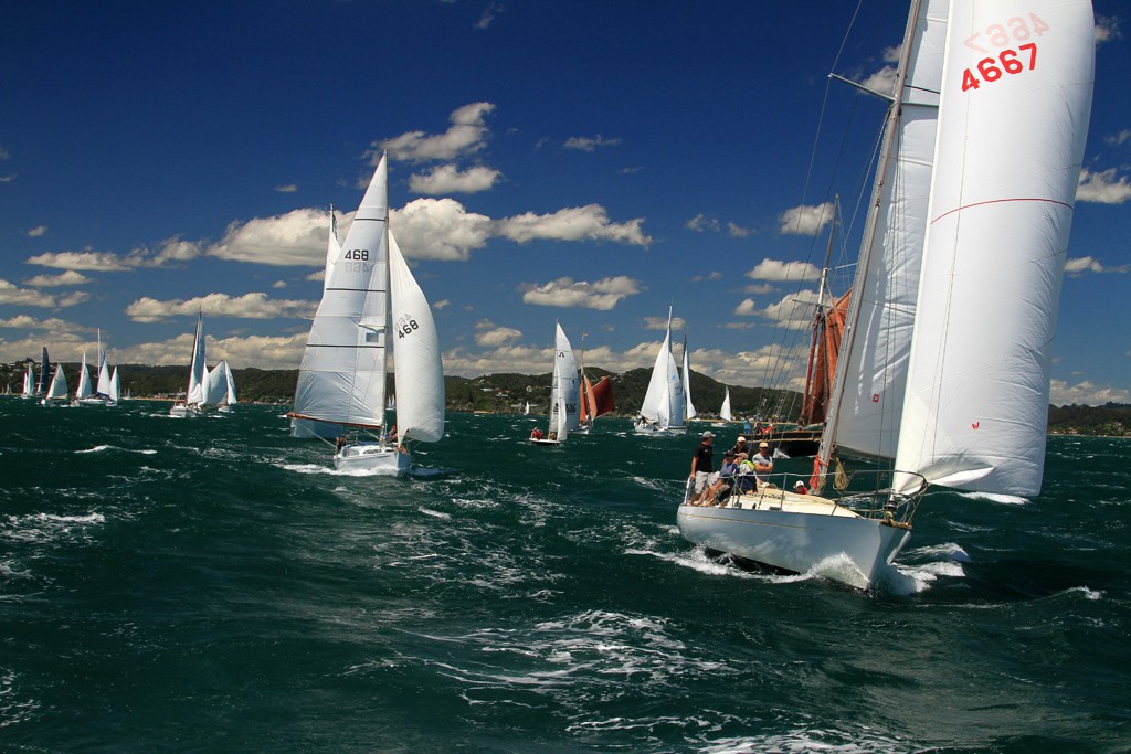 Classic Fleet racing -  Tall Ships and Classics regatta in the Bay of Islands © Steve Western www.kingfishercharters.co.nz